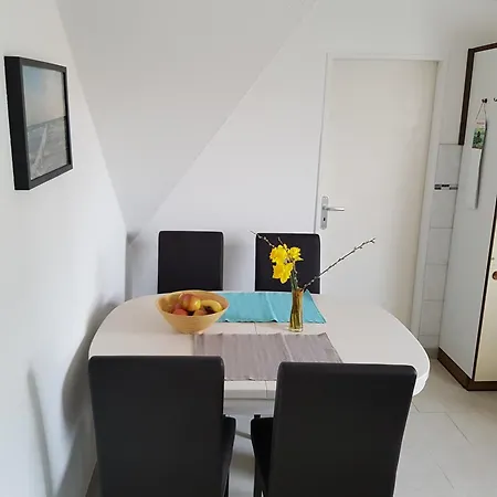 Apartment Path 1 *